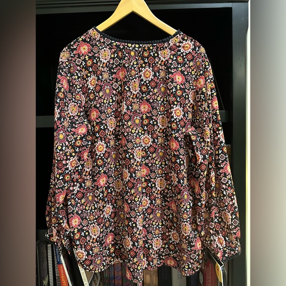 Loft Plus Blouse 18 - Picture 9 of 10